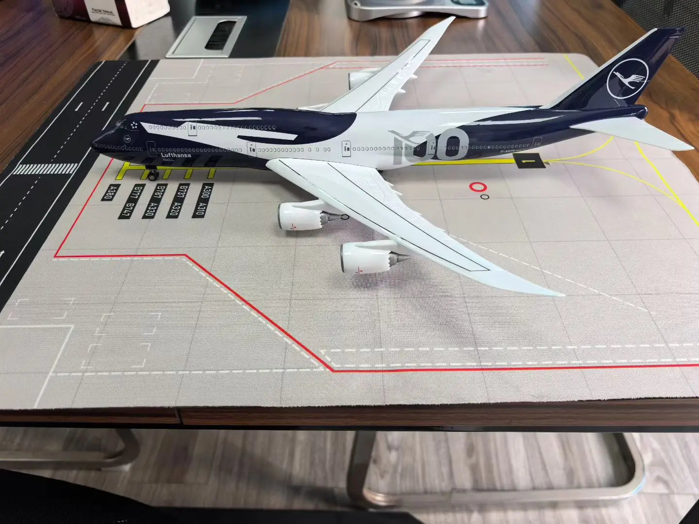 47cm Collectible Plane b747 Lufthansa 100years Diecast Airplane Model Kits Resin W Light and Wheel Aircraft Jet Model