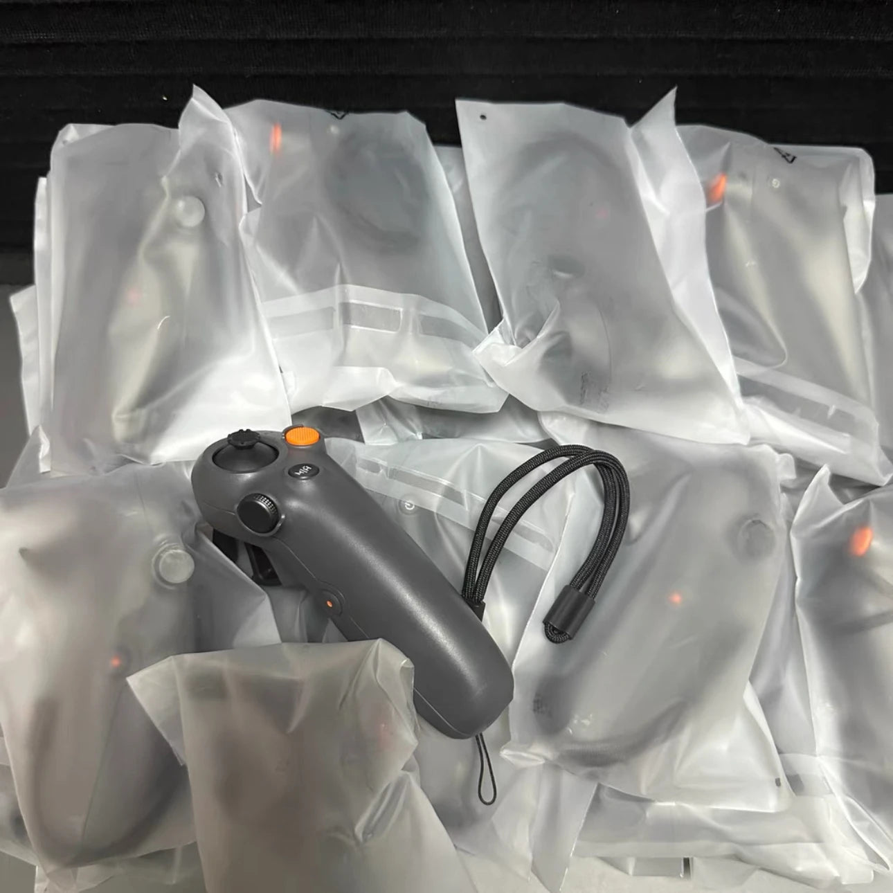 For RC Motion 3 Immersive Motion Control requires pairing with DJI Goggles 3 for DJI Avata 2/DJI NEO/DJI Mini 4 Pro/DJI Air 3