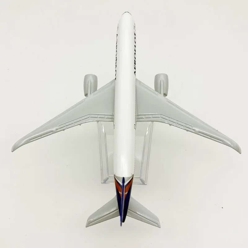 16cm Russian A350 Aircraft Model 1:400 Scale Die-Cast Alloy Metal Aviation Model Aircraft Toy Gift