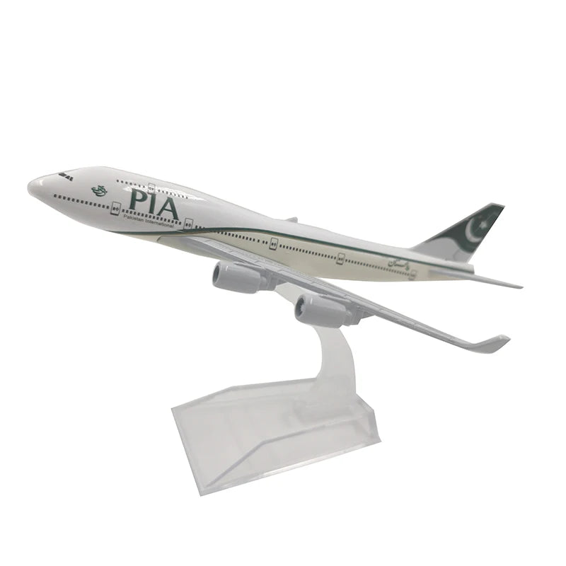 JASON TUTU 16cm Pakistan PIA Boeing 747 Airplane Model Airplane Diecast Metal 1/400 Scale Planes