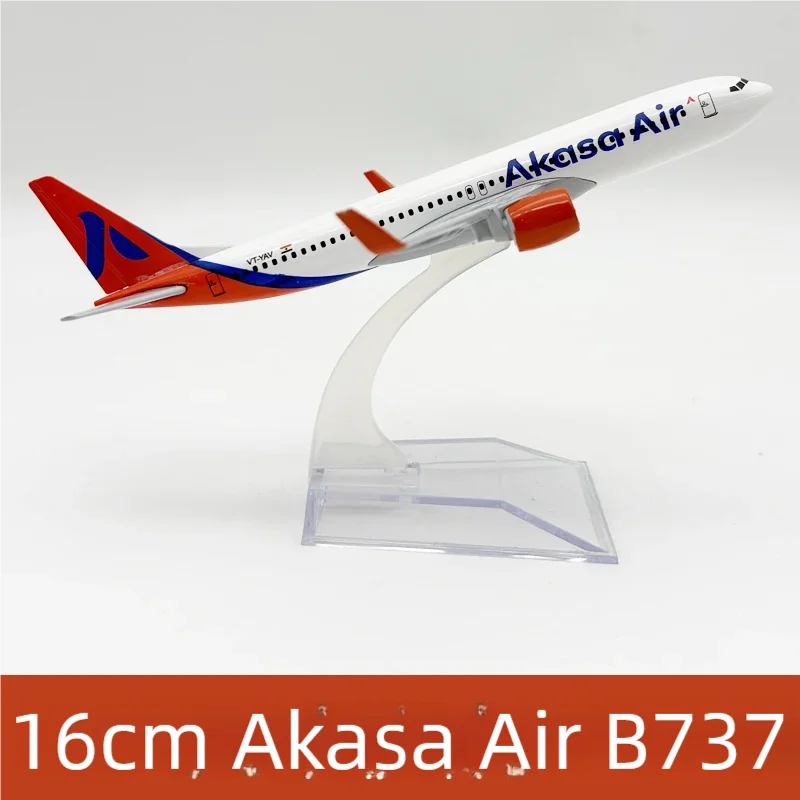 16cm Airplane Model B737 Akasa Airways Metal Diecast Aircraft 1/400 Scale Planes With Stand For Boys Hobby Collectible Miniature