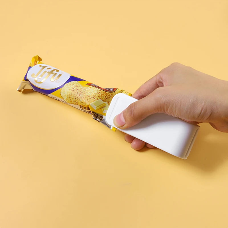 Mini Heat Bag Sealing Machine Package Sealer Bags Thermal Plastic Food Bag Closure Portable Sealer Packing Kitchen Accessories-