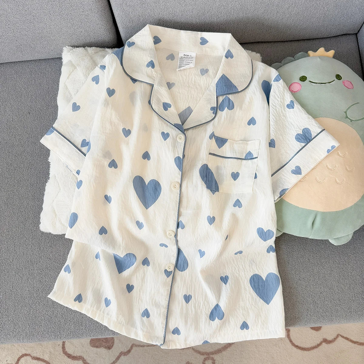 Women's Summer Thin Pajamas with Heart-Shaped Pattern, Short-Sleeved Shorts, Sweet and Cute, Can Be Worn Outside in Summer, Two-Piece Home Wear Set