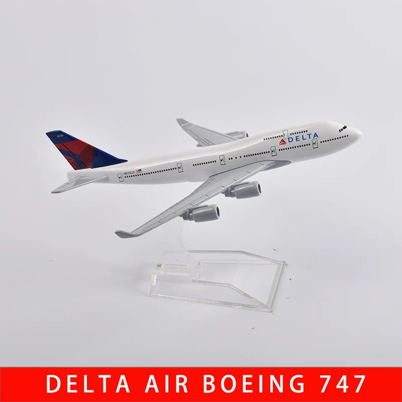 JASON TUTU B747 Airplane Model B777 Aircraft Model Diecast Metal 1/400 Scale Adult Children Collection For Display Show Gift