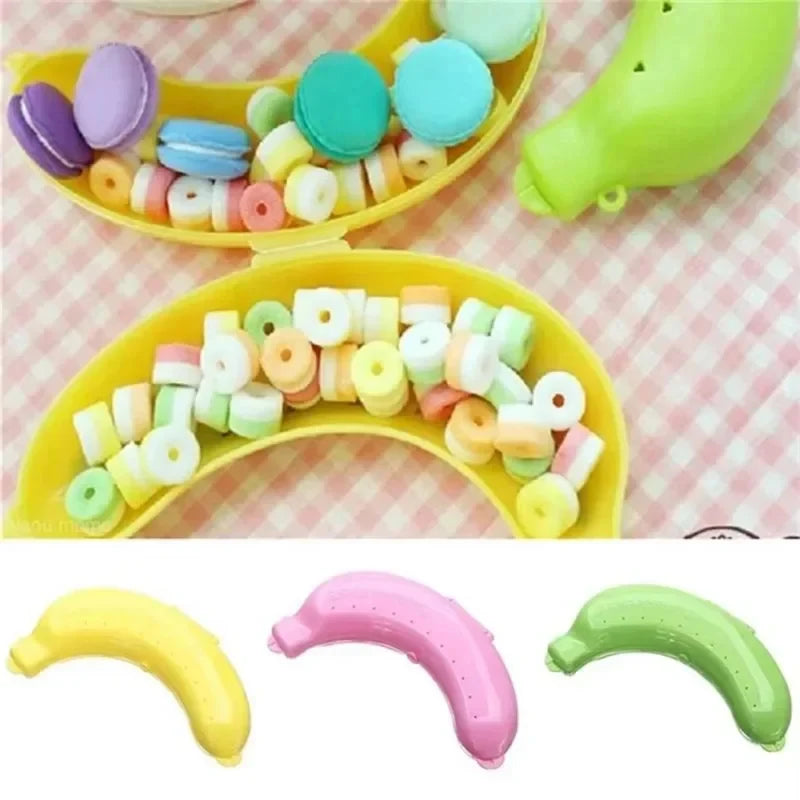 Three Colors Portable Travel Banana Storage Box Plastic Fruit Banana Shaped Protective Case