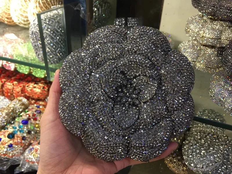 Alizekerr Rose Shaped Crystal Evening Bags Women Gorgeous Boutique Diamond Metal Clutch Purses And Handbags Bridal Wedding Party