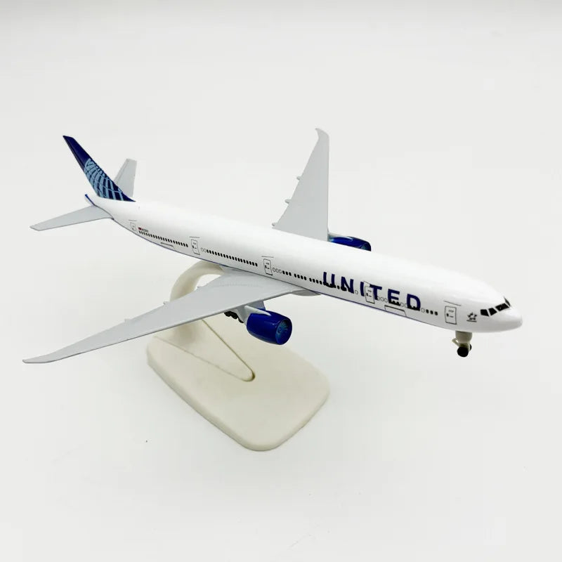 scale aircraft 20CM Toy planes B777 United Airlines Alloy Metal Airplane Model Plane w Landing Gears for kids Replica Collected