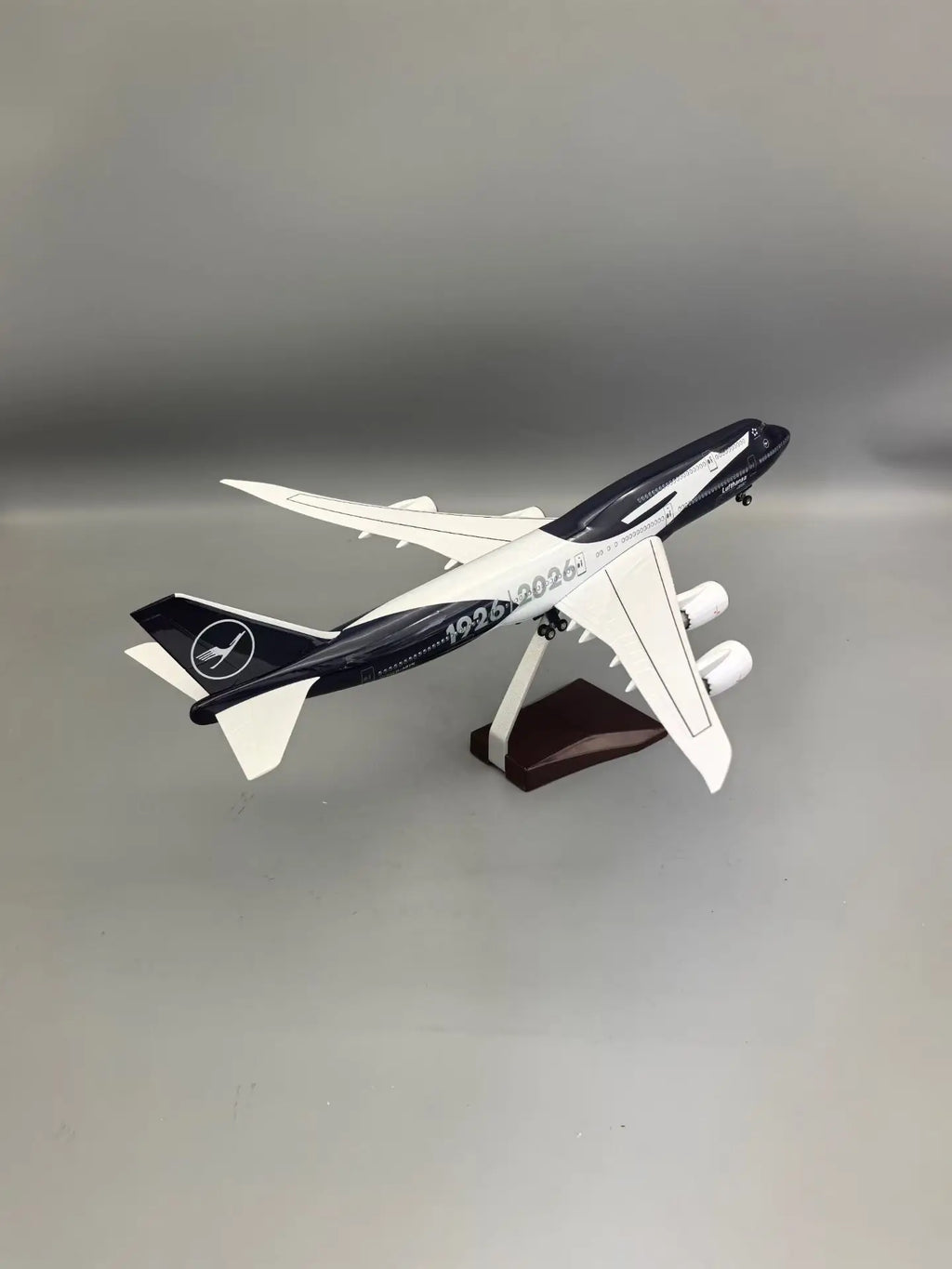 NEW 47CM lufthansa plane model b747 100 Years Collectible Scale Aircraft Resin With Wheels For Collections Displays or Toy Gift