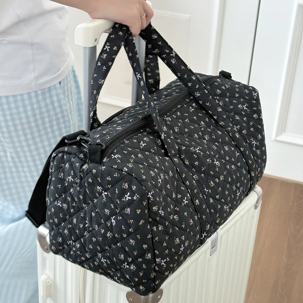 Cotton Quilted Travel Bag with Zipper Gym Bag Floral Print Overnight Bag for Women Weekend Travel Shopping