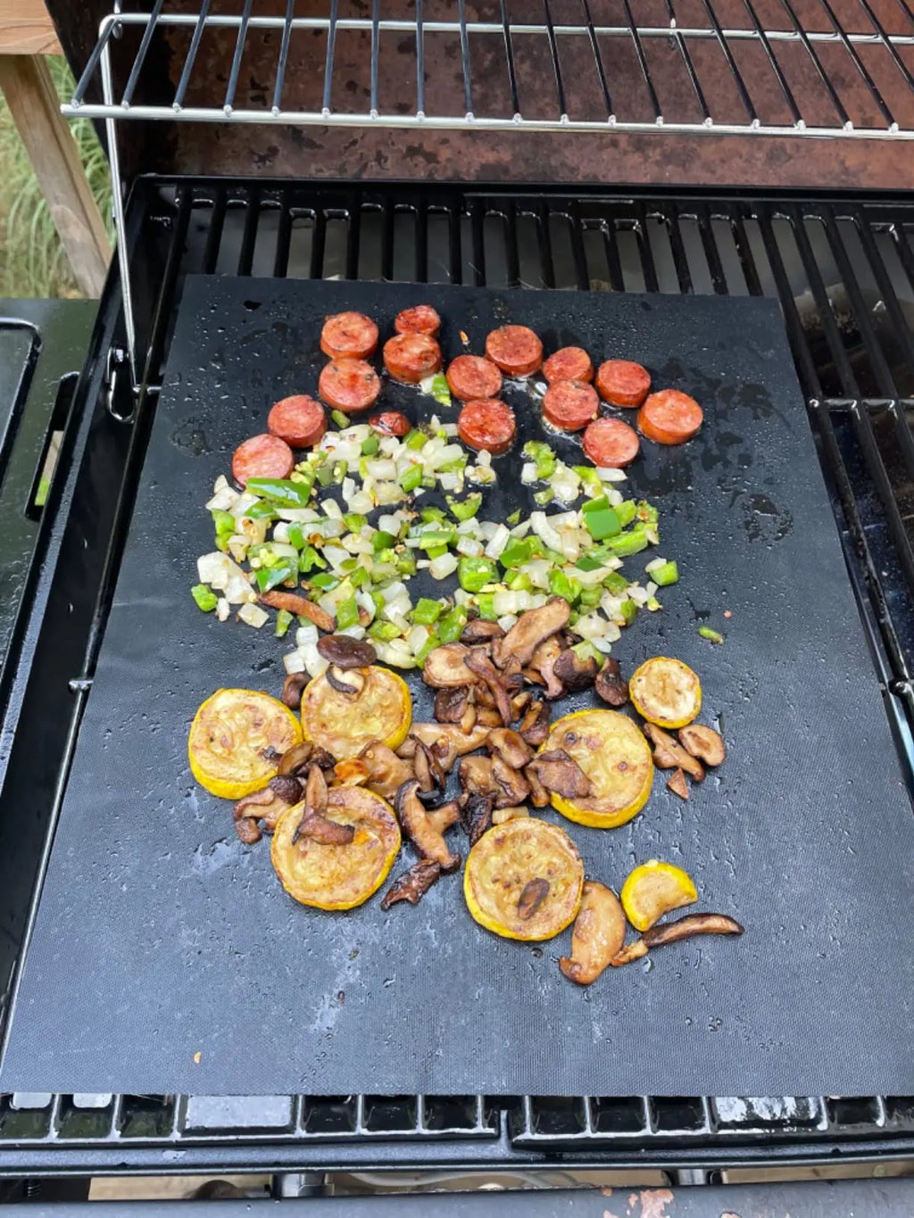 6 Pack Grill Mat for Outdoor Grill, 100% Non-Stick 40*33CM, Heavy Duty, Reusable and Easy to Clean - Gas Charcoal & Electric BBQ