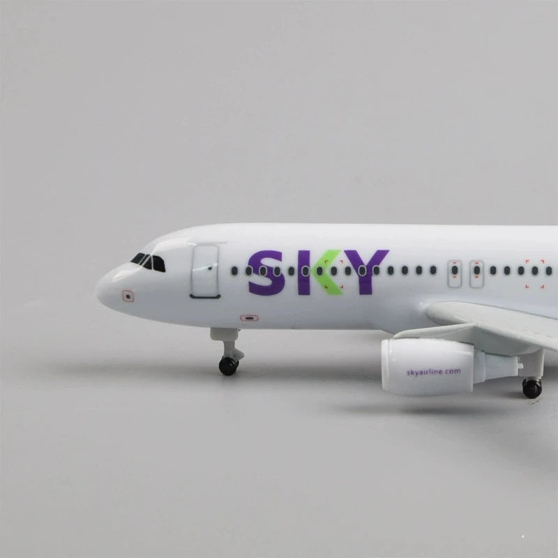 20cm Metal Scale Aircraft Chilean Sky A320 Airlines Airplane Models Toy Planes for Kids 1 400 Model Planes Collectible Aircraft
