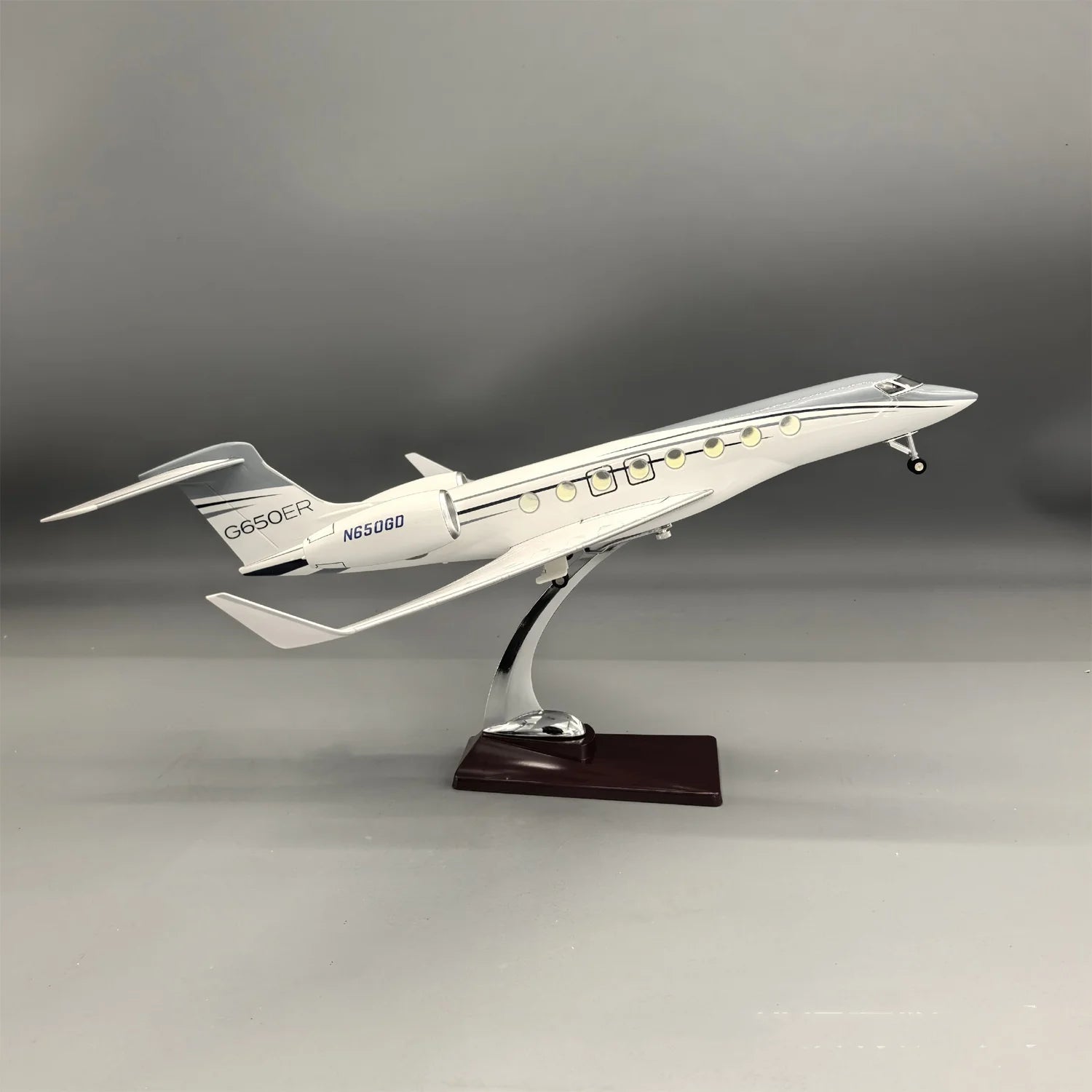 1:50 Scale Model Aircraft Gulfstream G650 Simulation Jet Airplanes Diecast Resin Model Plane Toy With Wheels Original G650 House