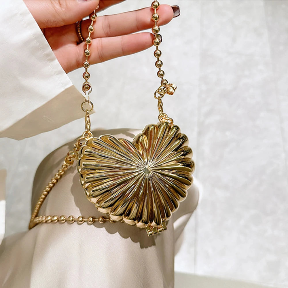 Luxury Designer Golden Silver Evening Bag Crossbody Shoulder Bags Handbag Mini Heart Pattern Clutch for Party Wedding