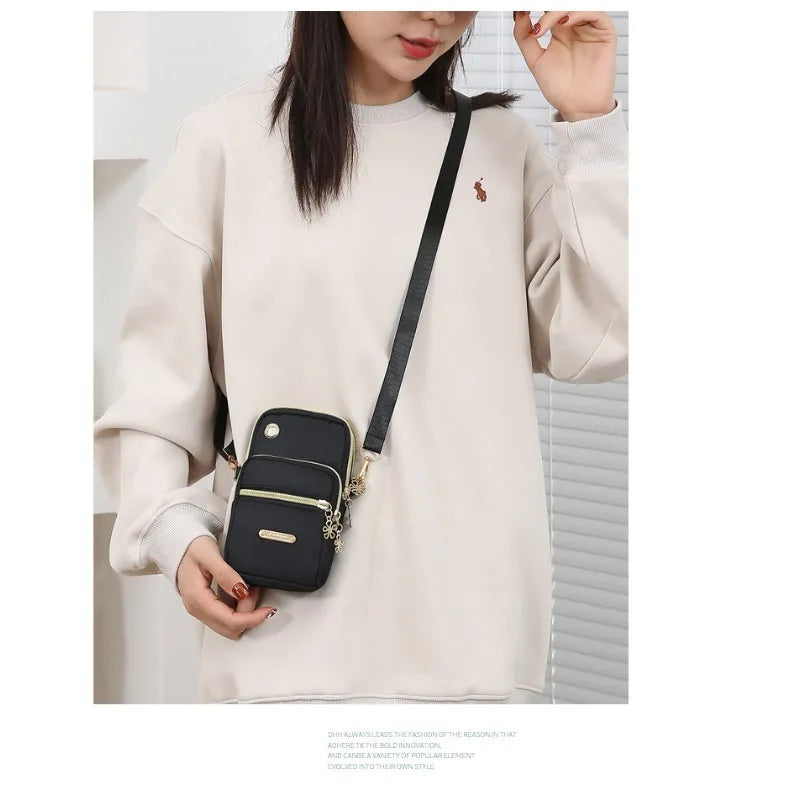New Women's Phone Bag Three-Layer Crossbody Bag Outings Fabric Bag Arm Bag