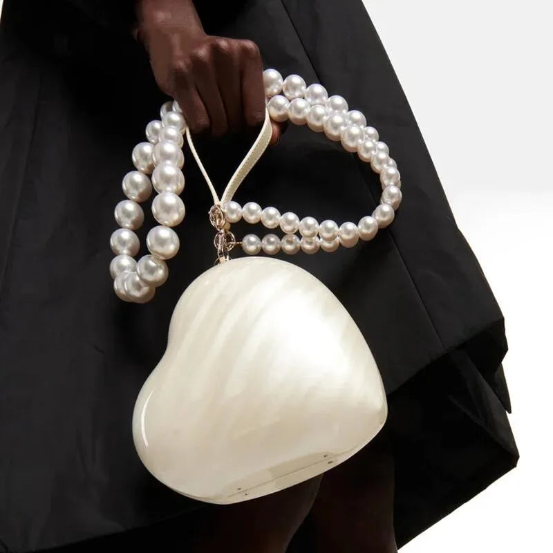 2025 New Fashion Acrylic Hearts Evening Clutch Bag Luxury Pearl Chains Shoulder Crossbody Bags Lady Wendding Party Shell Handbag