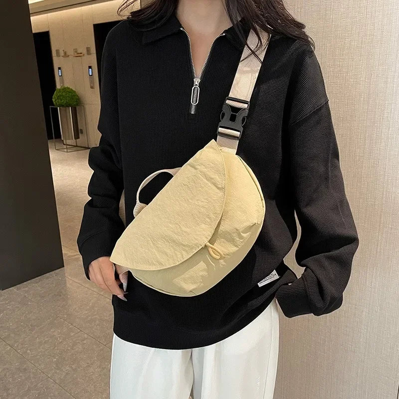Women Crossbody Fashion Hidden Magnetic Button Sports Riding Waist Bag Nylon Dumpling Shoulder Satchel Suitable for Travelling