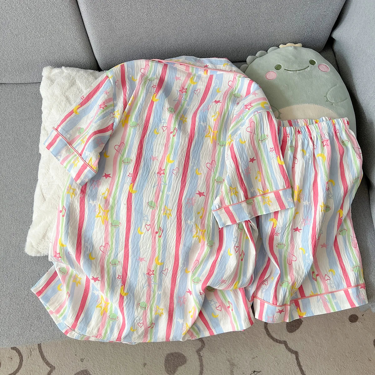 Women's Summer Pajamas, Thin Striped Pattern Short-Sleeved Shorts, Sweet and Cute, Can Be Worn Outside in Summer, Two-Piece Home Wear Set