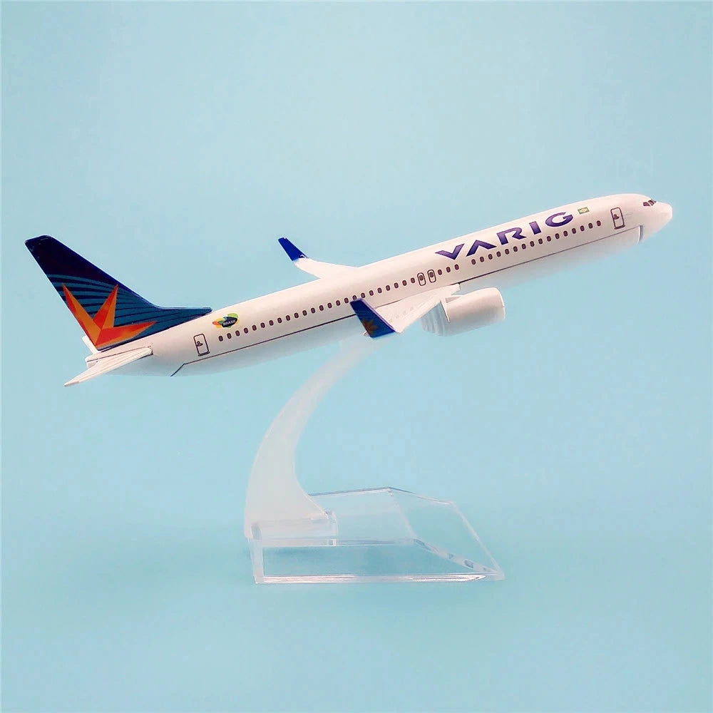 1:400 Diecast Metal Model Plane Toy Children Kids 16 cm Brazilian VARIG Airlines B737 Replica For Collection w Stand