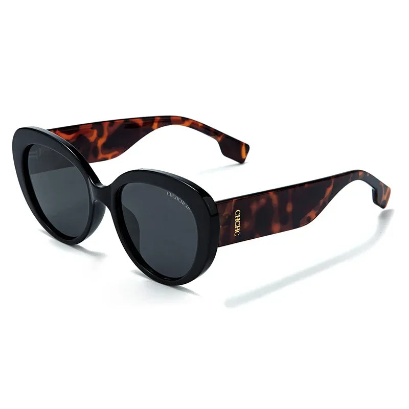 CH Fashion Style Women's Trendy Sunglasses  Multifunctional Sunscreen UV Protection Eyewear Unique Classic Brand Beach Sun Glas