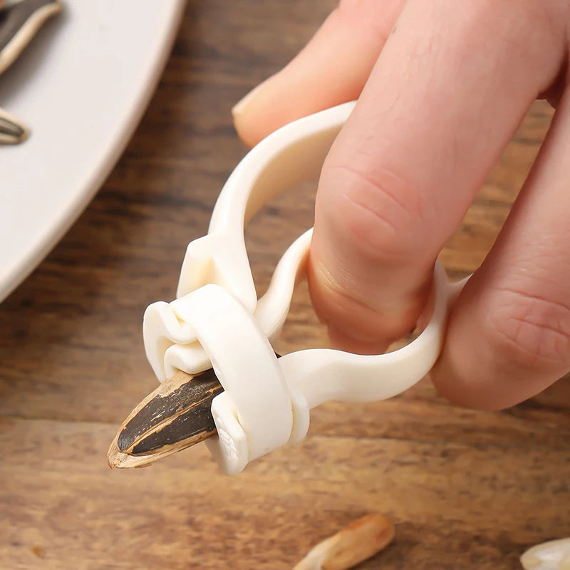 2Pcs Sunflower Seed Cracking Pliers Multi Color Handheld Peeler Easy Use Teeth Hand Protection Tool