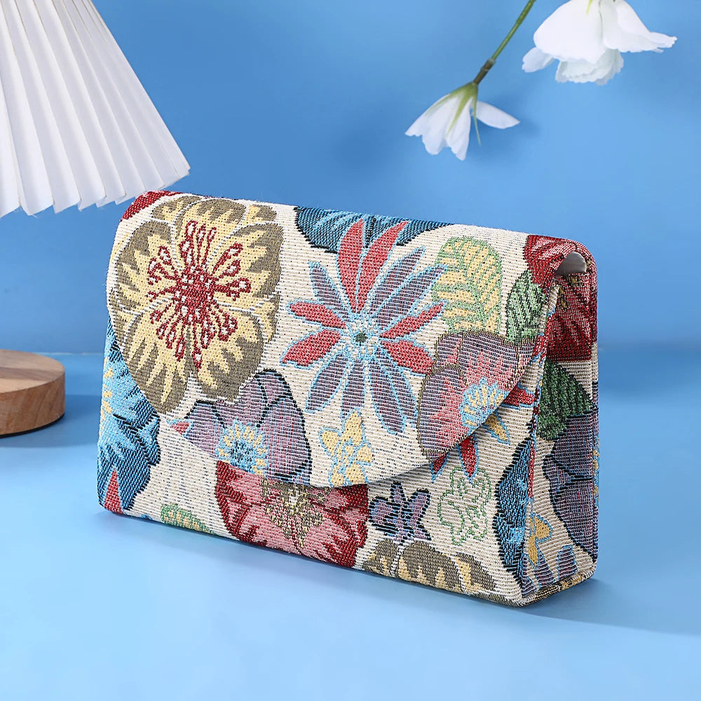 New vintage flower evening bag - unique design fashionable chain shoulder bag suitable for date wear and storage.