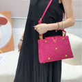 2025 Luxury Fashion New Desgin Diamonds Women's Handbags Ladies Leather Rivets Shoulder Crossbody Bag Evening Party Shell Bags