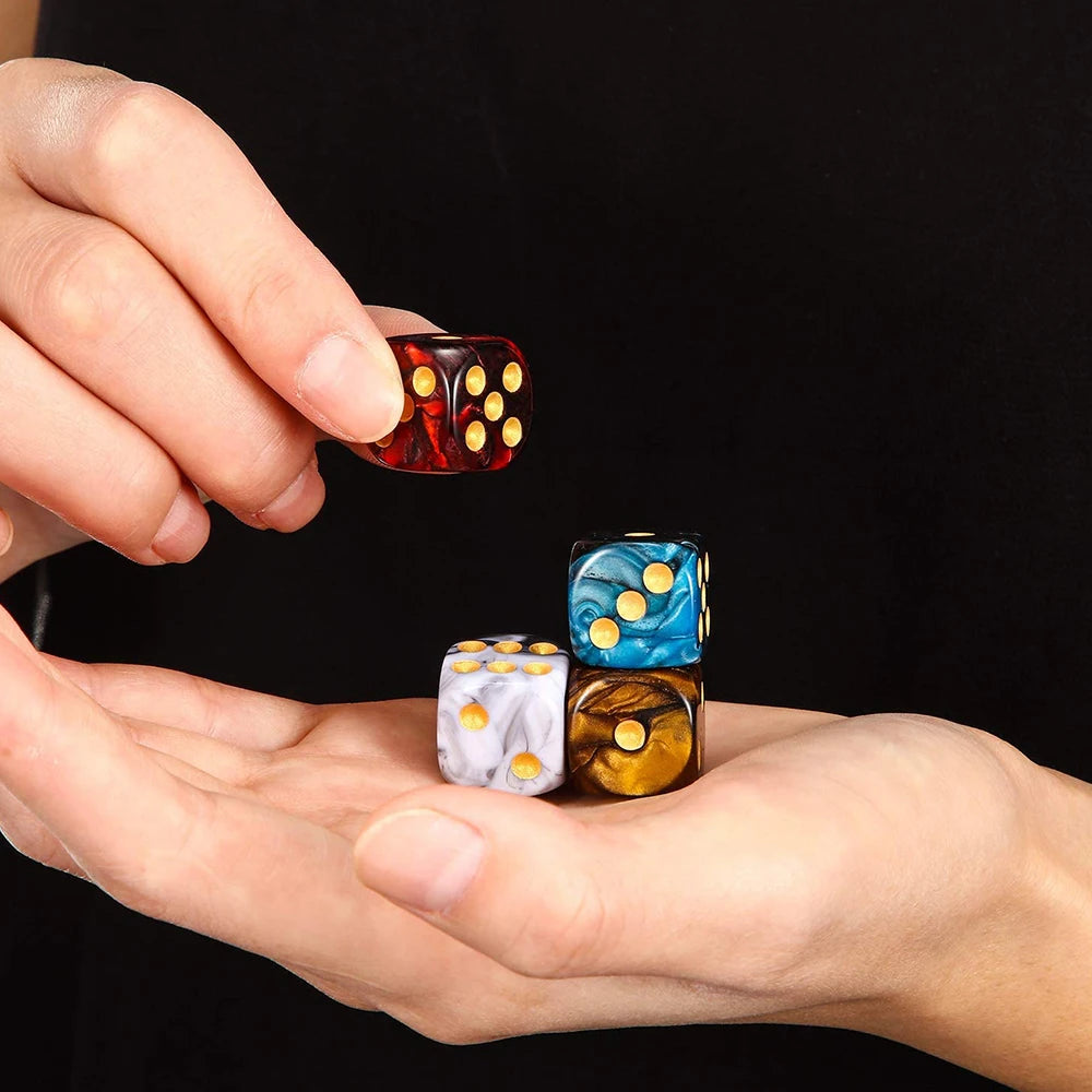 50/30/10Pcs 16mm 6 Sided Game Dice Set with Gold Pips Round Corner D6 Square Dice for Playing Board Teaching Math Game