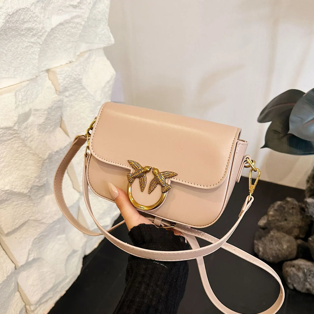 Fashion commuter women's bag Bacchus chain bag One shoulder oblique span Swallow bag Flying bird double flying swallow bag