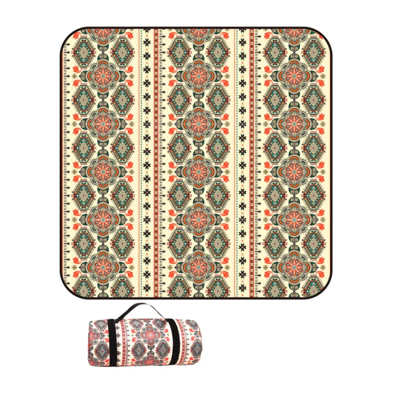 Outdoor Picnic Blanket Waterproof Extra Large Camping Mat Thickness 4mm 3-Layers Beach Blanket Rolling Up Packaging Park Blanket