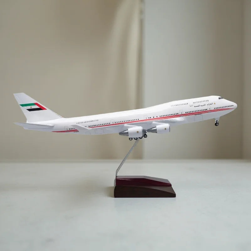 47cm Airplane Model B747 Emirates President Airways Resin Plane 1:150 Scale Aircraft Diecast With Wooden Base Adults Collection