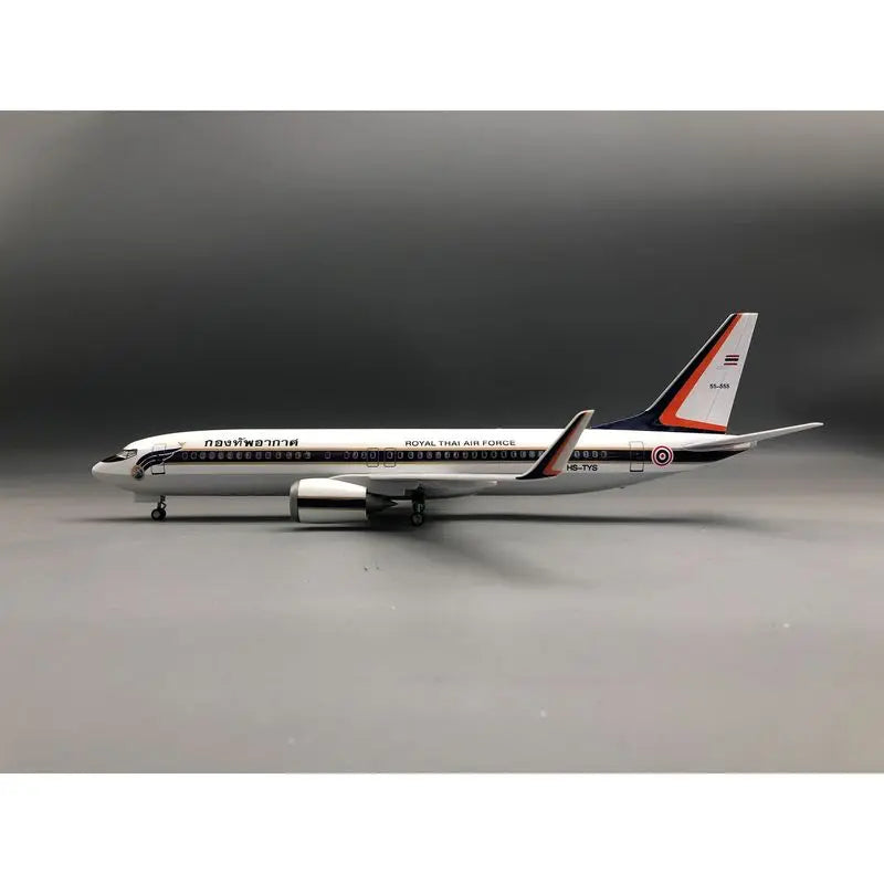 Airplane Models 737 Thai Presidential Plane 47cm with Lights and Wheels Simulation Static Model Souvenir Hobby Collection Toy