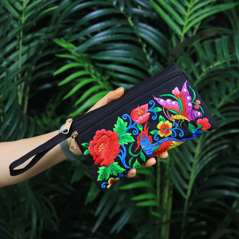 Ethnic Style Embroidered Handbag, Mobile Phone Bag, Coin Purse, Fashionable and Casual Ladies Handbags for Women Clutch Bag