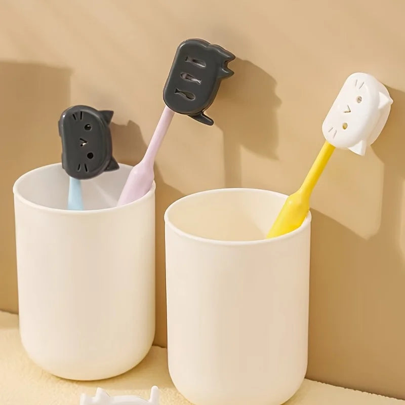 4pcs Cute Cartoon Toothbrush Protectors, Portable Travel Cases for Toothbrush Heads Toothbrush protection clip daily necessities
