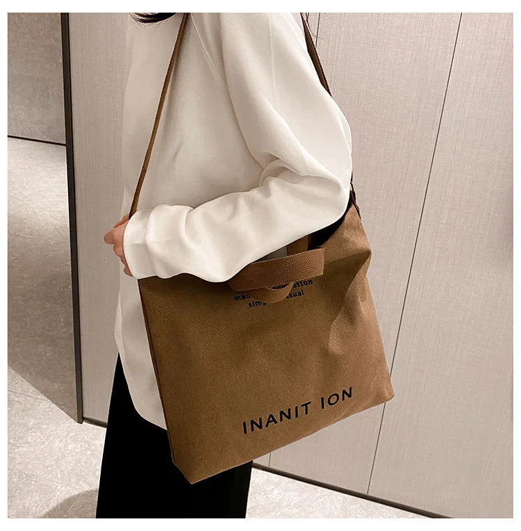Washed canvas thickened handbag, large capacity trendy unisex crossbody bag, urban artistic student handbag and crossbody bag