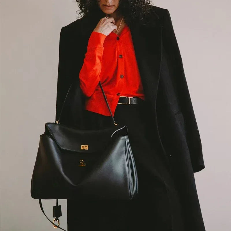 New Women's Large Capacity Leather Rodeo Bag Fashion Advanced Lock Design High Sense Underarm Shoulder Bag