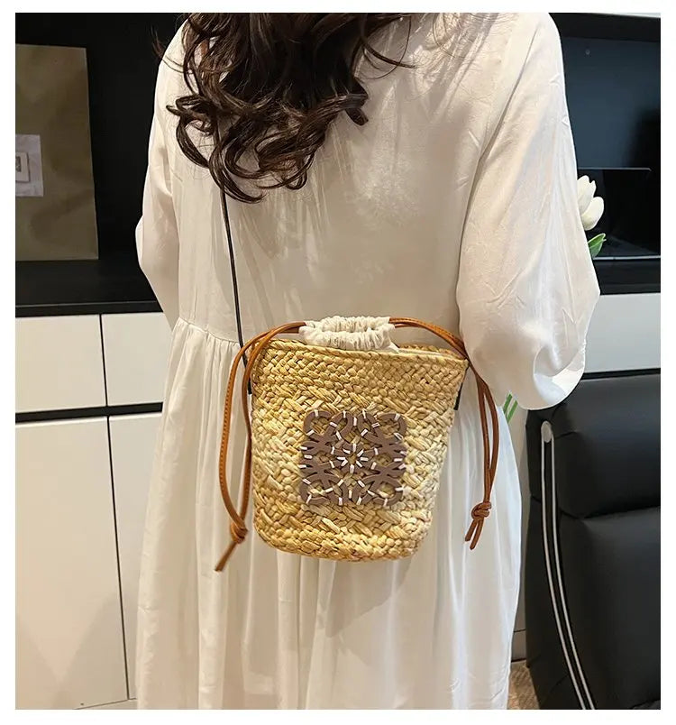 Classic Designer Paris Inspired Diaper Bag For Women Elegant Leather Large Capacity Tote Luxury Minimalist Stylish Bag