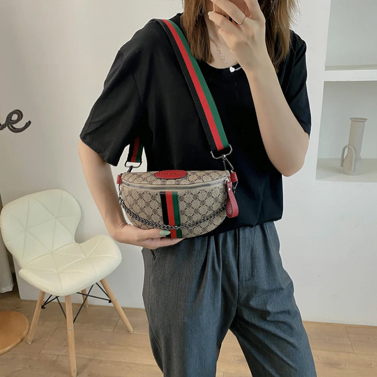 Classic Geometric Pattern Fashion Crossbody Bag Lightweight Zipper PU Adjustable Striped Strap Waist Bag for Commute
