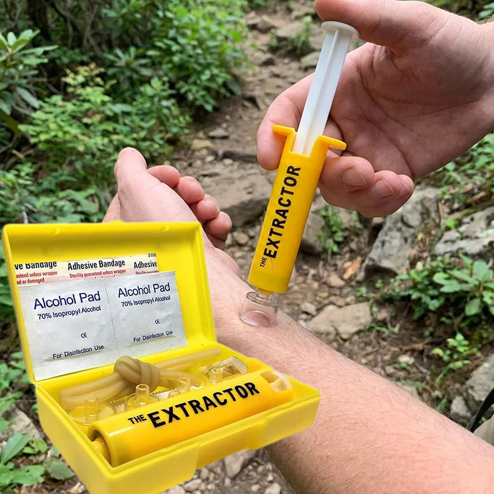 Insect Bite, Bee Sting, Snake Bite Venom Extractor Suction Kit Tool Hand Pump Emergency Safety Quick Response Equipment Suitable for Hiking, Backpacking, Camping Snake and Insect Bite First Aid Kit Outdoor Emergency Survival