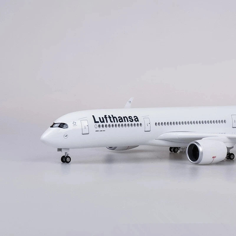 Lufthansa Plane Model A350 47CM Plastic model toys for children With lights and wheels Collected Gift By Aviation