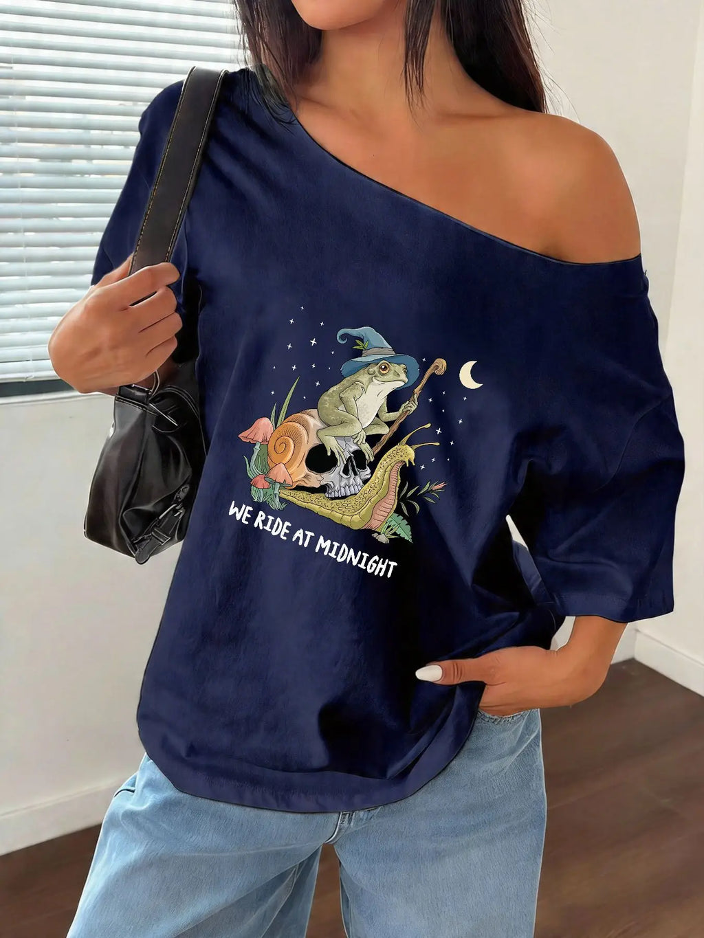 100% Cotton Plus Size Frog Witch Snail Skull Graphic Print Shoulder Loose Print T-Shirt Oversized Y2K Style Graphic Tees Wome