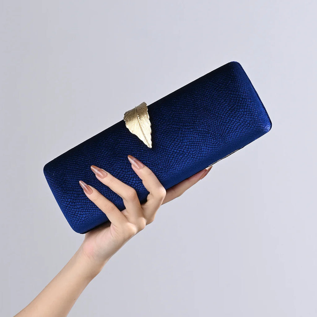 2023 New Velvet Women Wedding Dinner Cluth Bags Laves Clutch Long Purse Dinner Wallets With Chain Drop Shipping