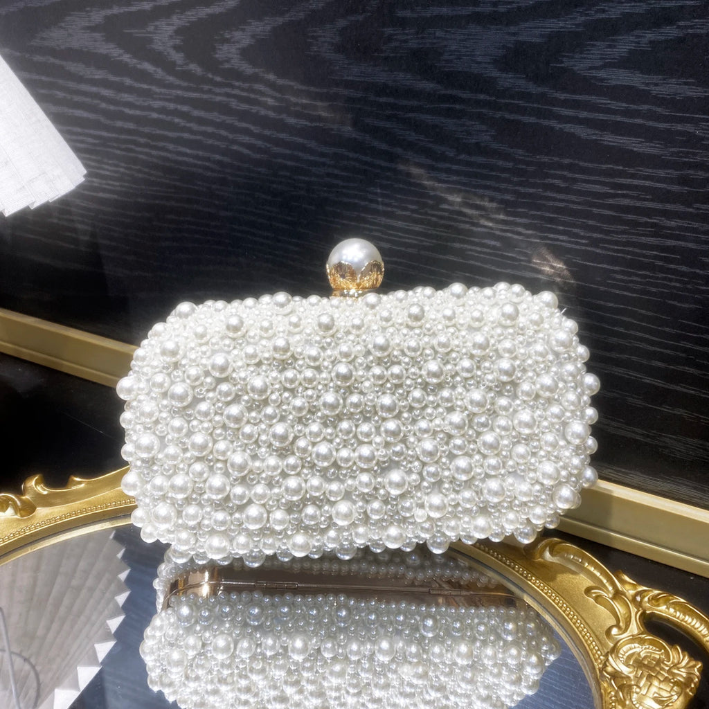 Small bag Purses and handbag luxury Designer Clutch purse handmade Pearl decoration Party Wedding Evening bag Purse banquete bag
