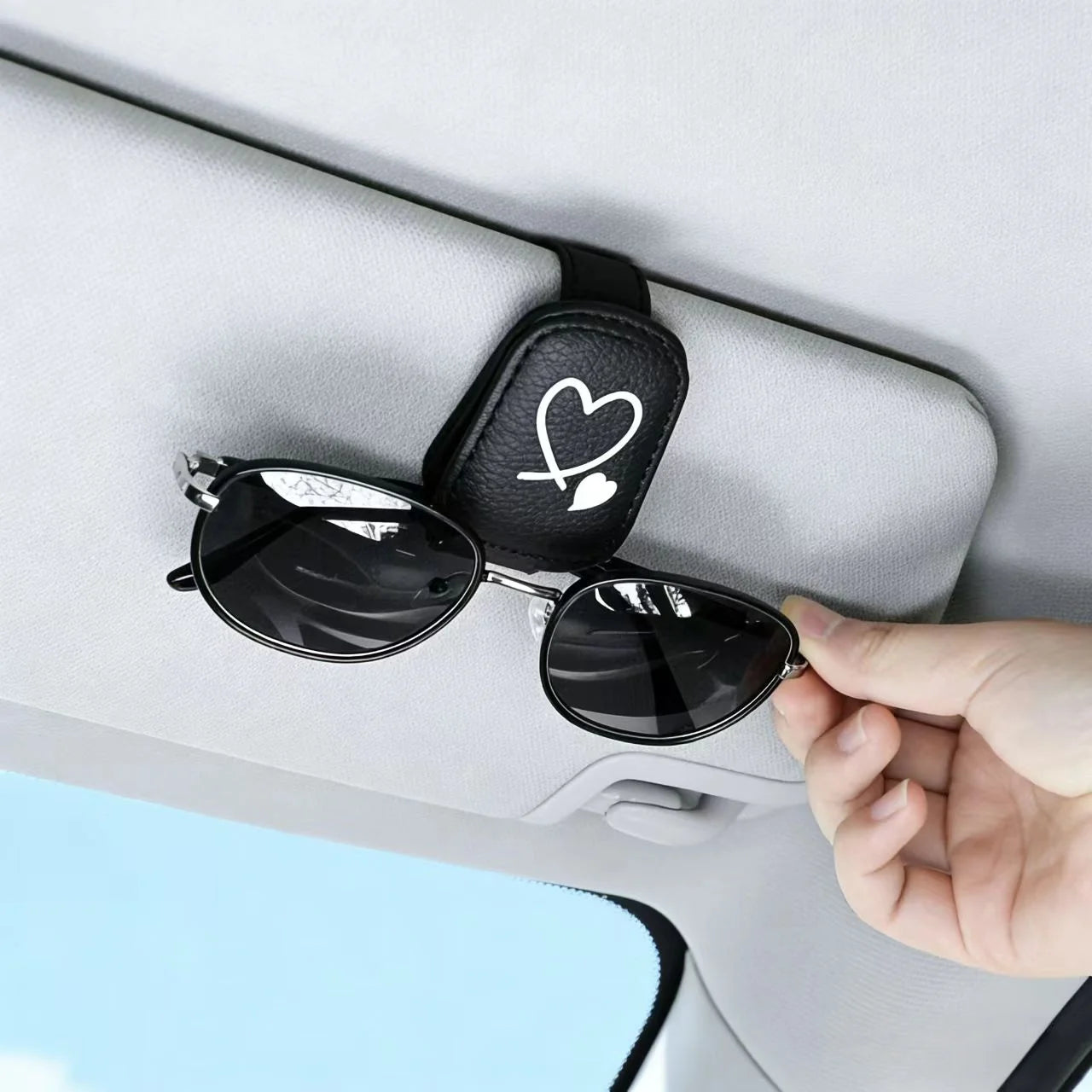 Cute Heart Car Sunglasses Clip, PU Leather Auto Sun Visor Glasses Holder, Universal Car Interior Storage Accessory