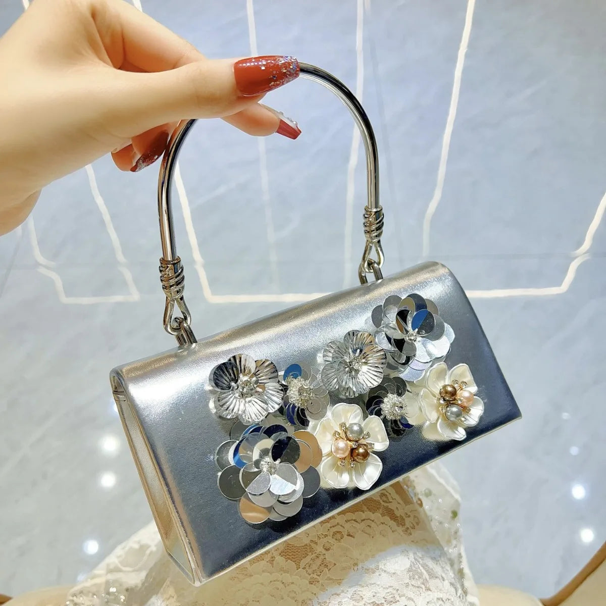 Fashion Glossy Handbag Women's 3D Sequined Flower Evening Bags Celebrity Ladies Formal Wedding Party Clutch Bags Crossbody Purse