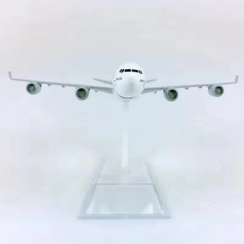 16cm 1:400 Scale Airbus A340 Series Aircraft Model Emirates Lufthansa Asia Airline Die-cast Alloy Airplane Model Toys For Gift
