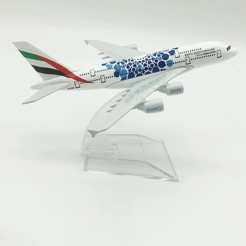 Emirates A380 Airplane Diecast Metal 1/400 Scale Aircraft 16CM Collectible Miniatures Model Planes Boys Toys Displays