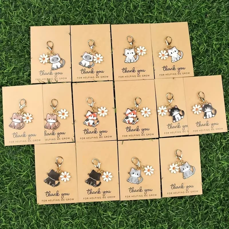 7/14-Piece Cute Cartoon Cat and Daisy Keychain Set, with Inspirational "Thank You" Cards, Stylish Animal and Floral Charms, Suitable for Car Keys and Bags — a Thoughtful Gift for Family and Friends