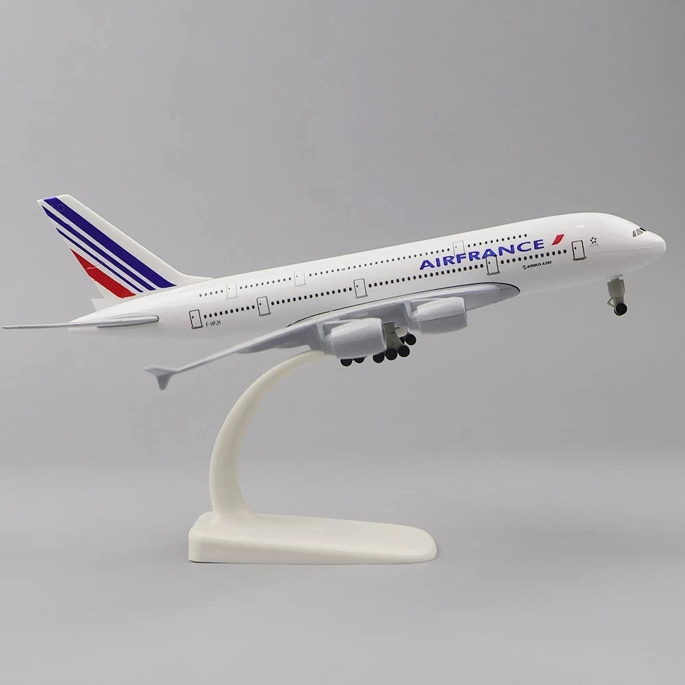 20cm A330 Beluga Xl Model Airplanes A380 A350 Md11 Toy Planes Replica Alloy Material W Wheels Landing Gears Children Toys Gift