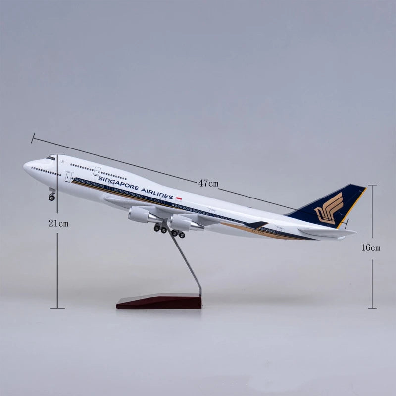 47CM diecast airplanes Singapore Airline b747 A380 a350 model planes With Light & Wheel resin Collection Aircraft Children's toy