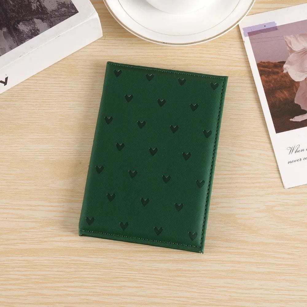 New High Quality Luxury Love Printed Passport Protective Cover PU Leather Portable Document Protector Case Cute Passport Holder